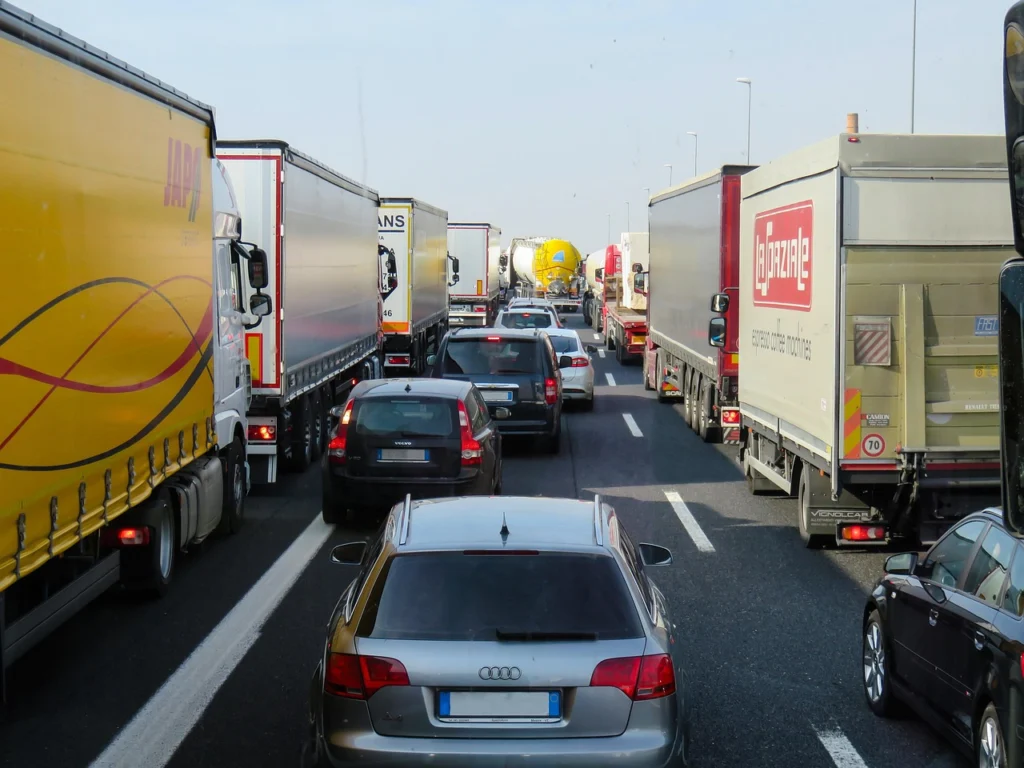 Car accident on an Arizona highway with damaged vehicles waiting for police